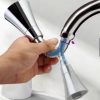 GRIFO DE AGUA UNIVERSAL GIRATORIO