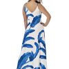 VESTIDO AZUL EN PIEL DE DURAZNO